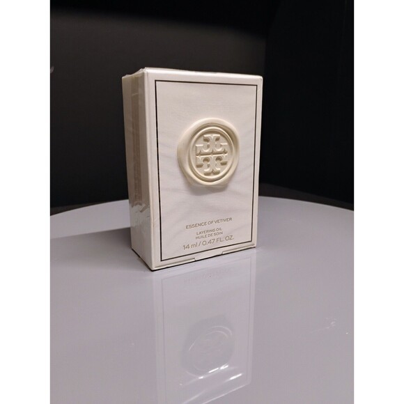 Tory Burch Essence of Vetiver Layering Oil | 14 ml NIB Sealed - Picture 1 of 4